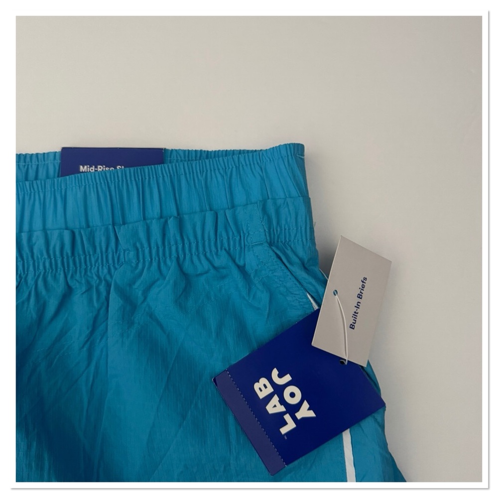 JoyLab Women's Woven Mid-Rise Athletic Shorts - Sky Sparkle - Picture 4 of 6